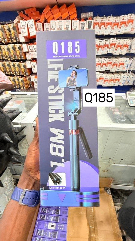 IMG_9913 Perche Selfie Stabilisée Q185 avec Suivi Intelligent -Trépied